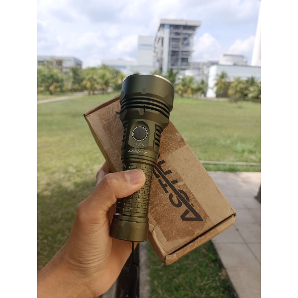 SENTER ASTROLUX FT02S XHP50.2