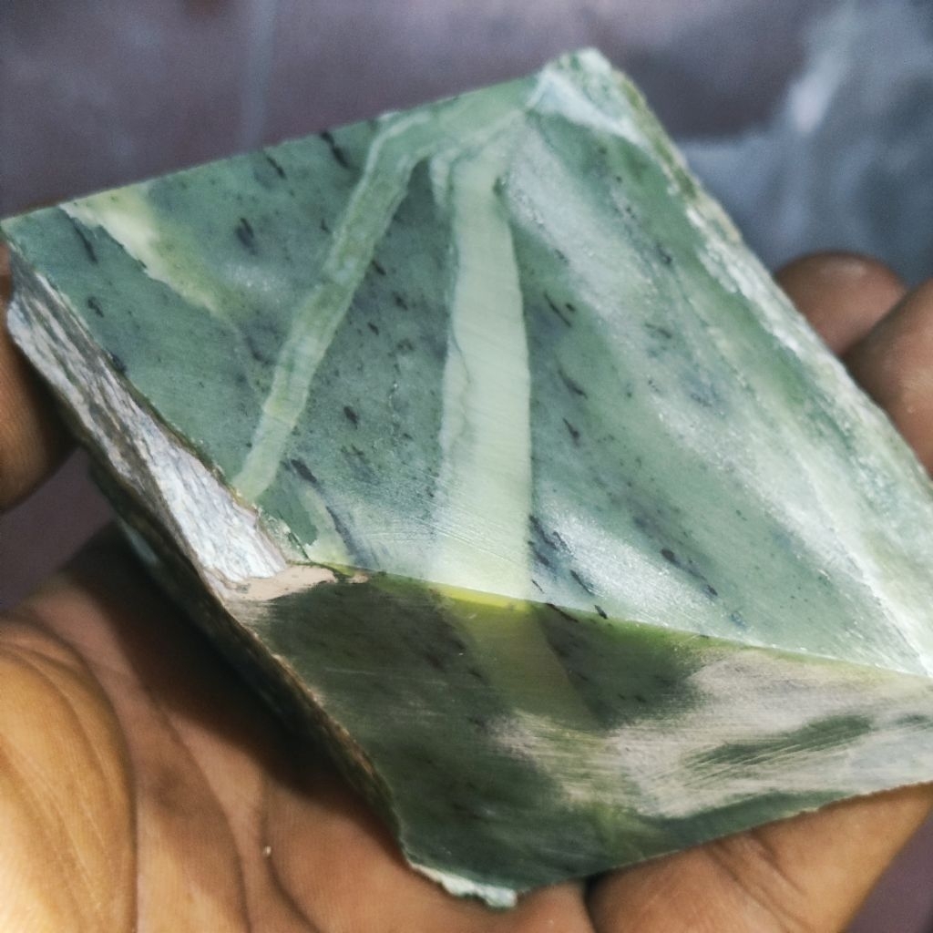 Bahan batu giok mata kucing