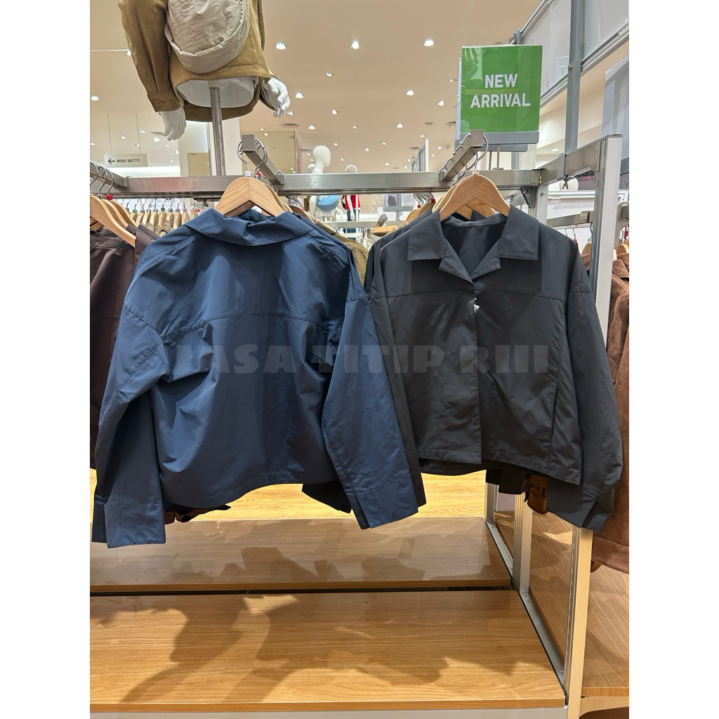 Jaket Pendek Kerah Terbuka WOMEN UNIQLO