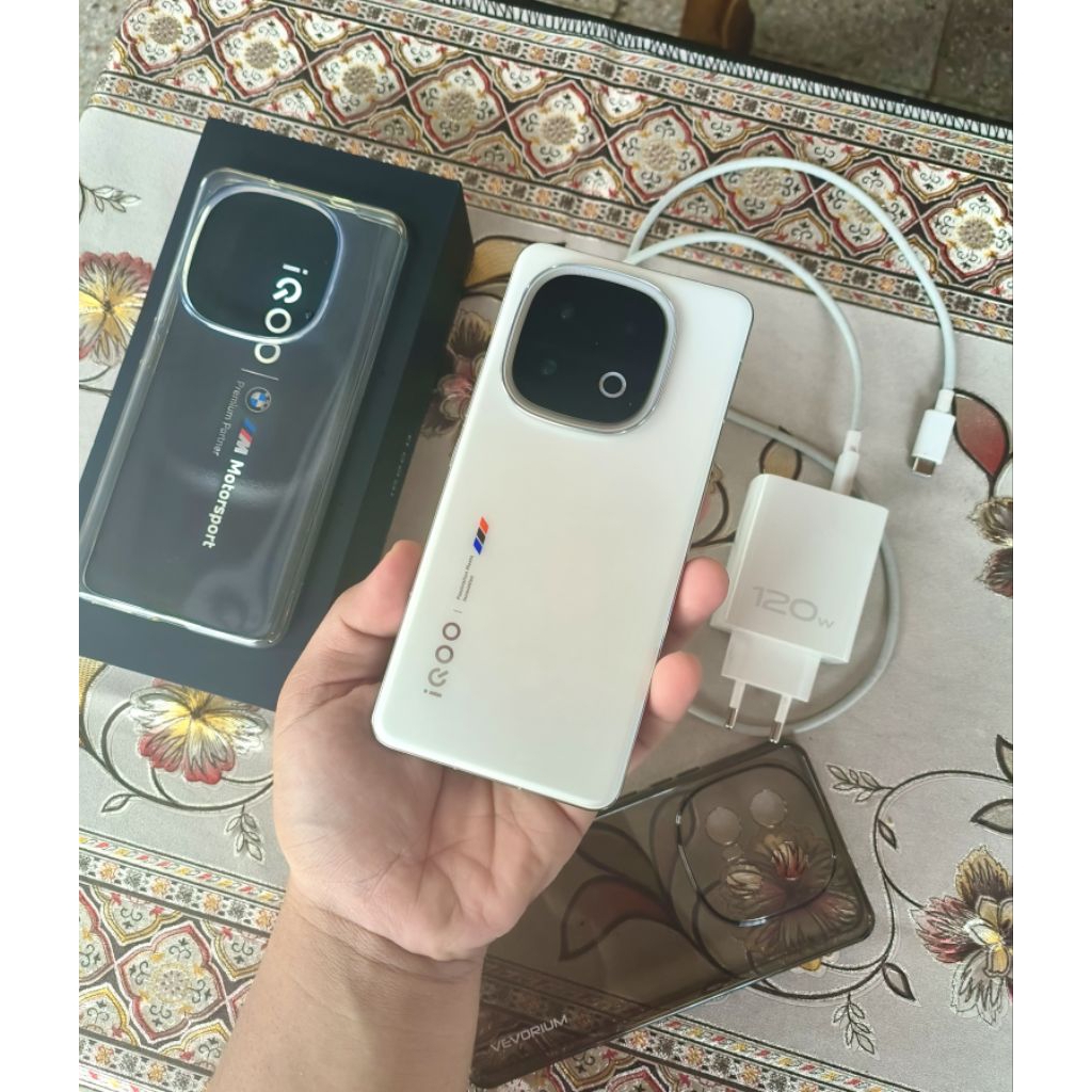 Iqoo 13 16/512GB mulus fullset lengkap