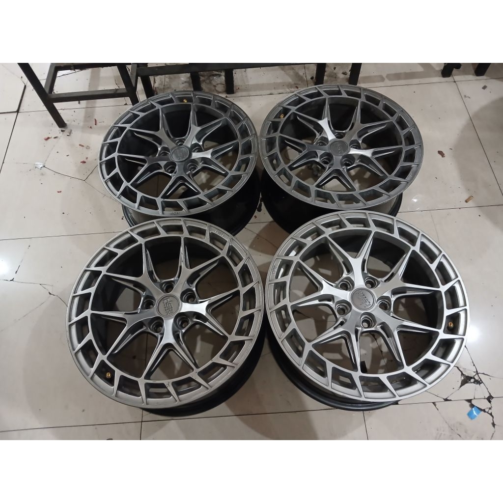Velg Bekas Hsr LPS Ring 18x8 Pcd 5x114 et 45