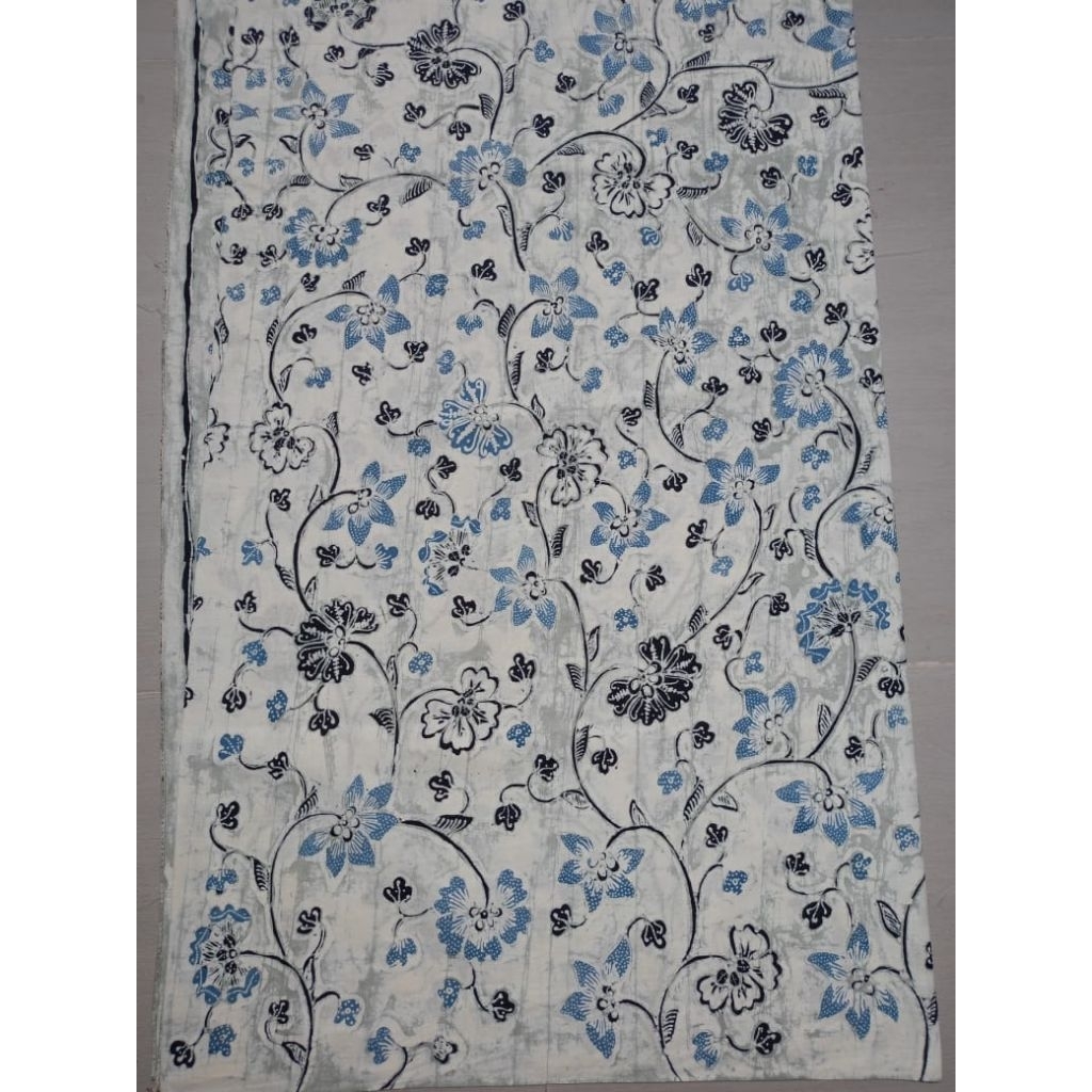 Batik Tulis Warna Alam Solo