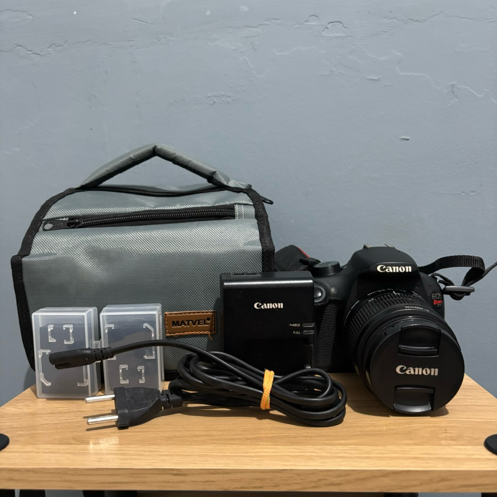 Kamera DSLR Canon 1200D / Rebel T5 (Second)