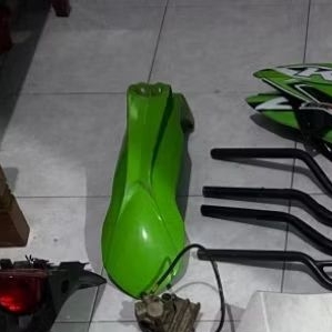 selebor depan