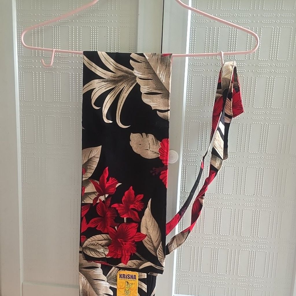 [NEW] Kain pantai, kain lilit dari Bali