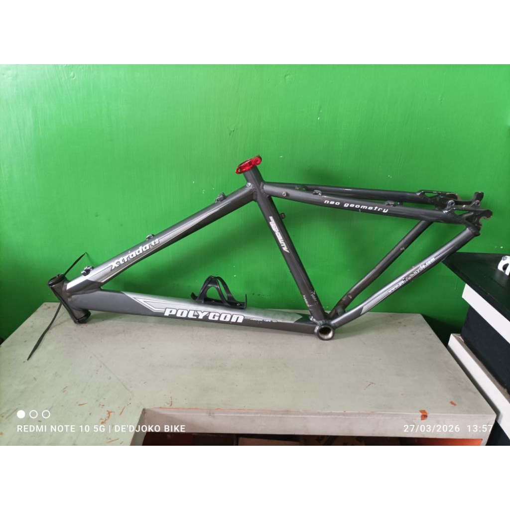 Frame Polygon Xtrada