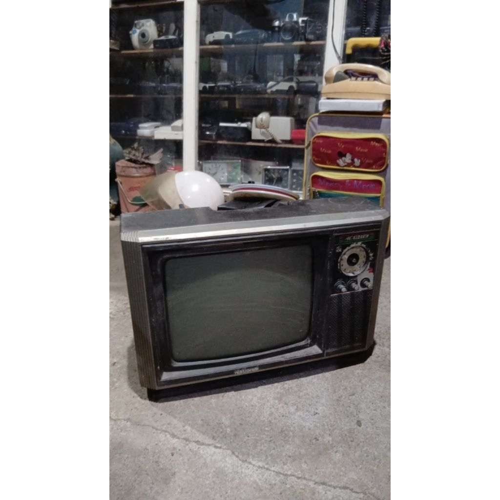 tv national 395rb jadul antik kuno lawas vintage display anggap mati