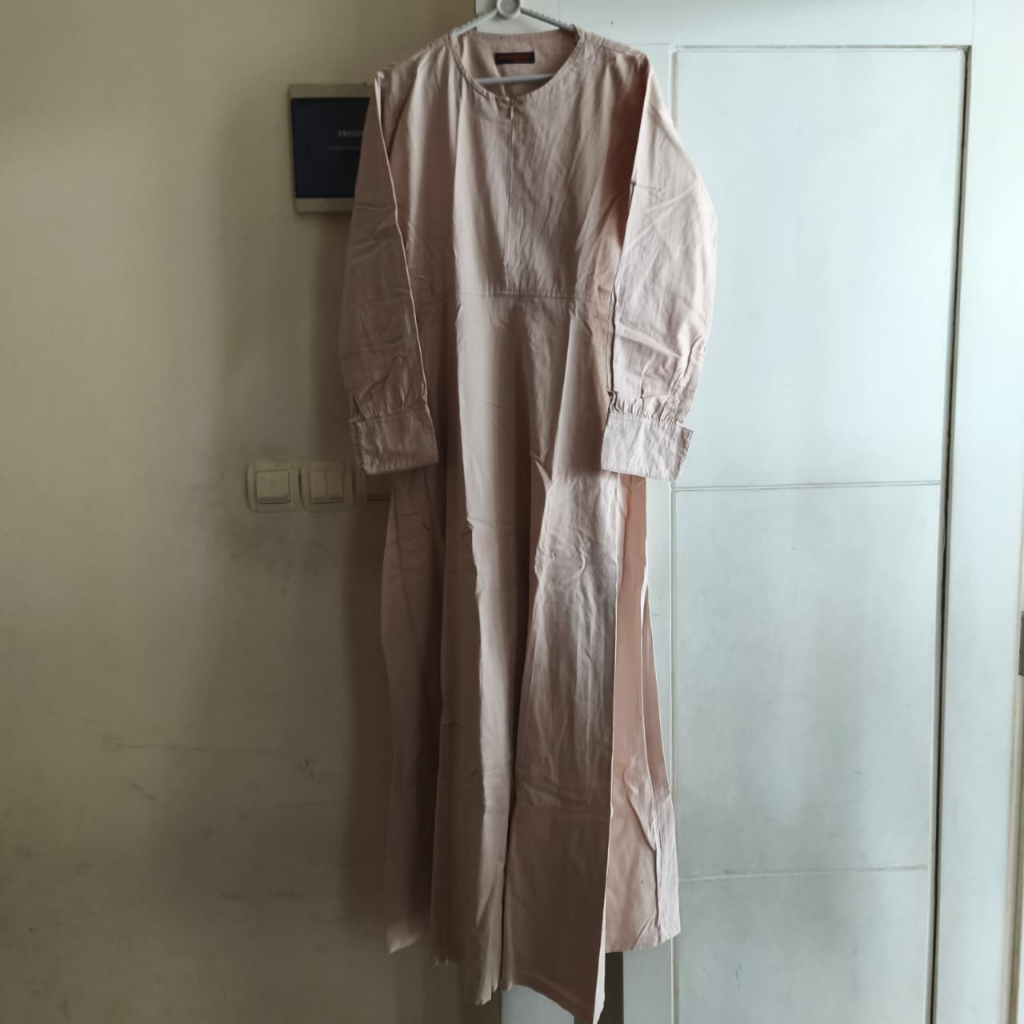 Gamis Wanita Polos Syar'i Warna Cream Krem Moorish Collection (Preloved/Second/Bekas)