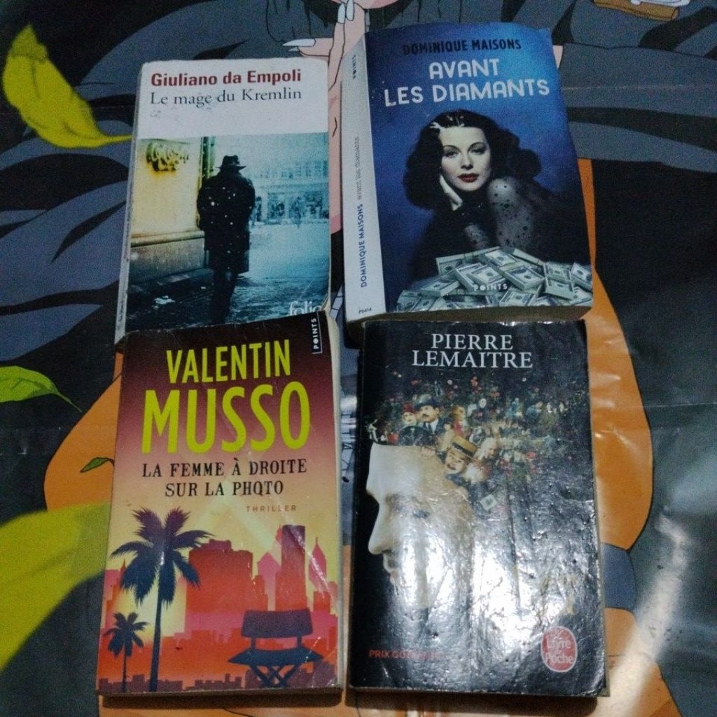 novel BAHASA PERANCIS PILIH JUDUL