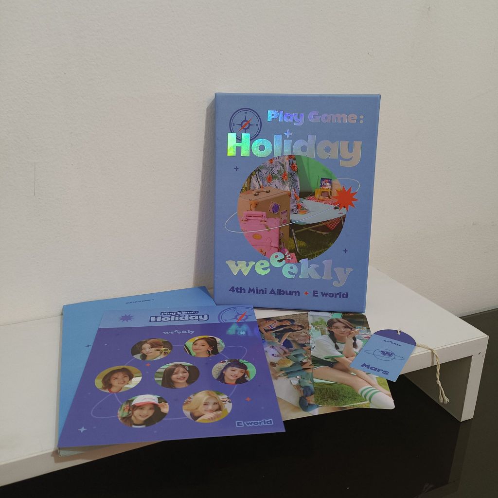 Album Only Weeekly : Play Game Holiday