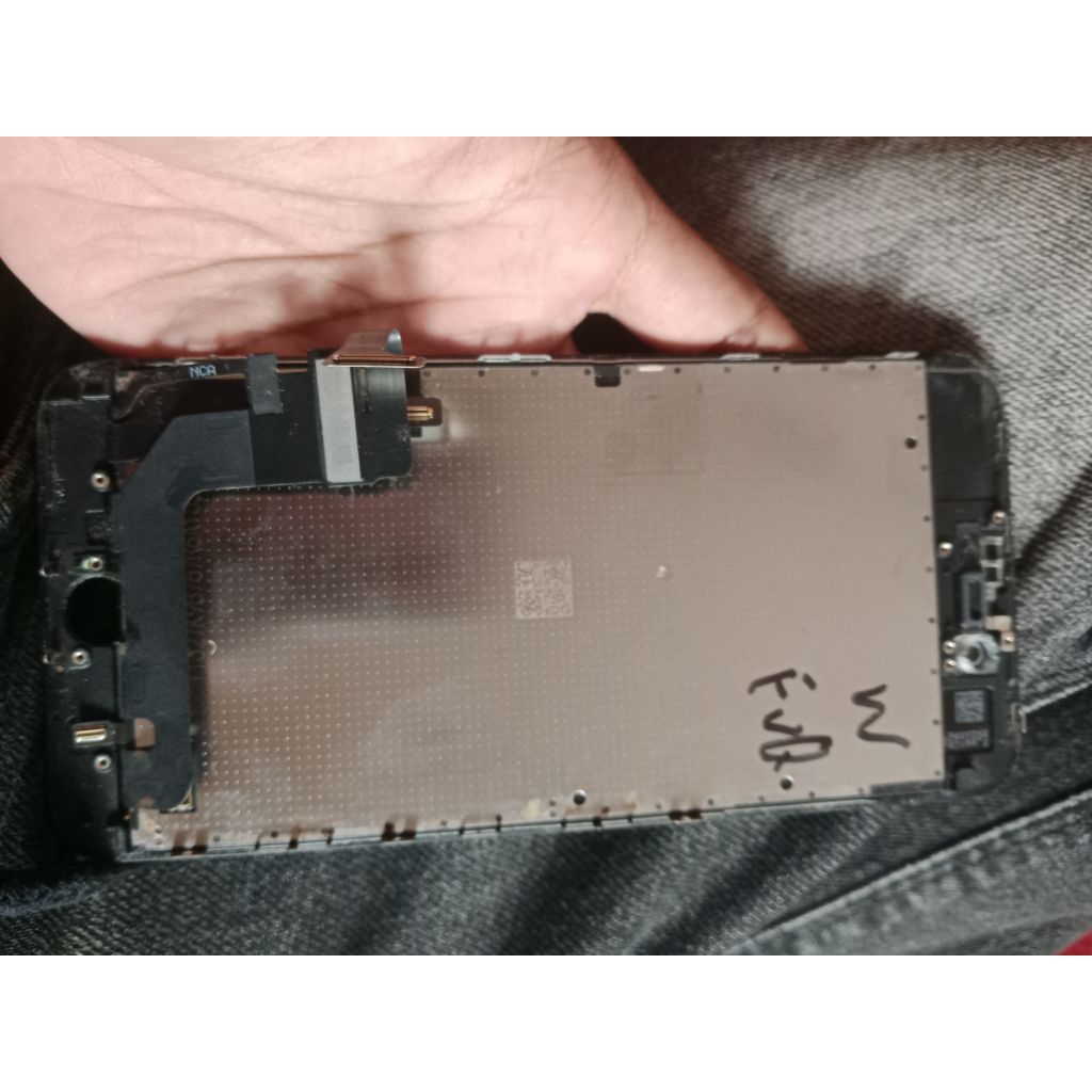 LCD iphone 8+/8plus original minus retak dan ada tompel kecil