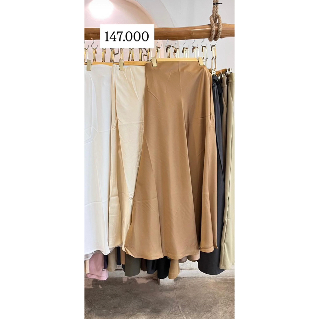 ROK SATIN SILK WARNA GOLD