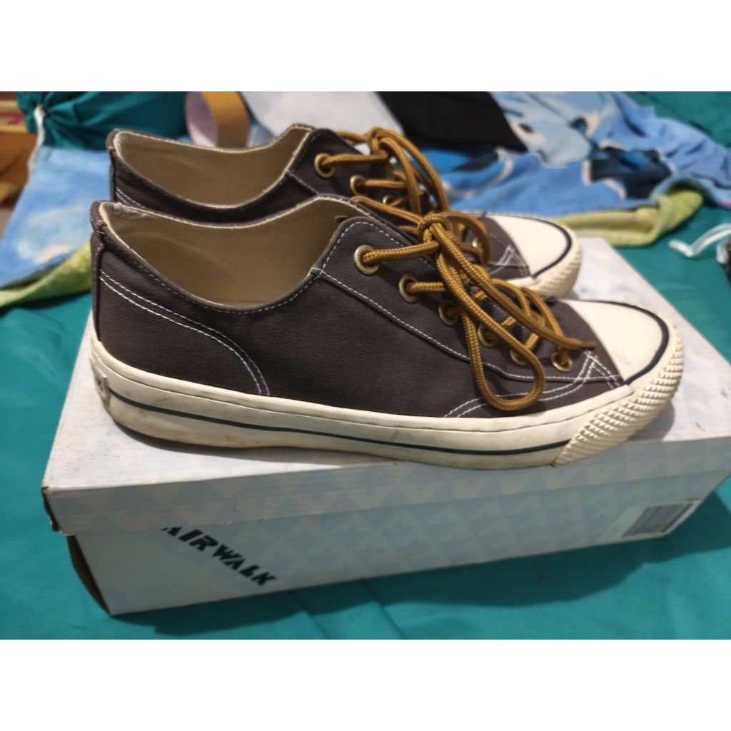Sepatu Bekas Pria Casual AirWalk