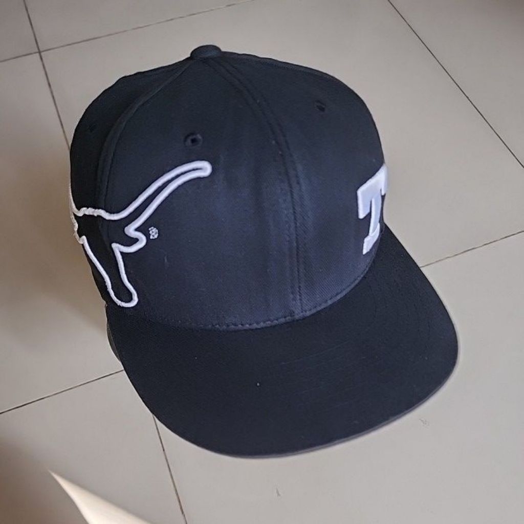 Topi Texas Longhorns NCAA NFL Banteng T