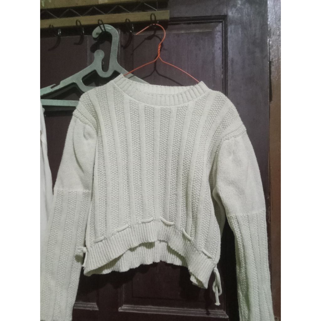 preloved sweater rajut tebal