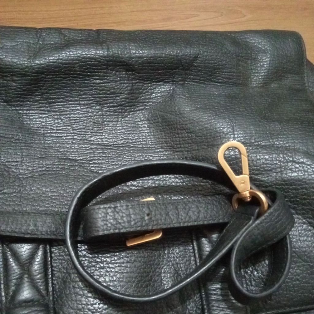 Tas Sling Dan Jinjing Wanita Bahan Kulit Monza