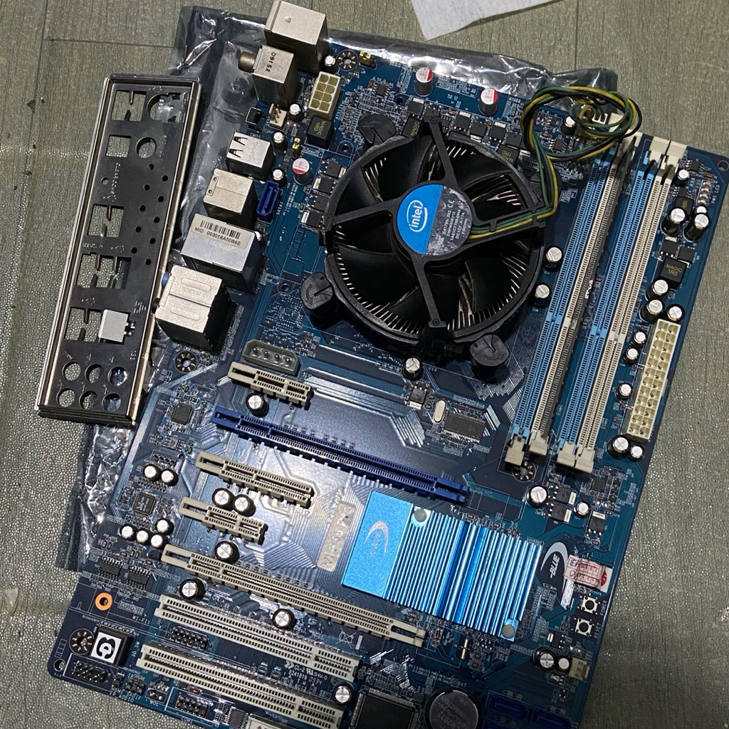 Motherboard P55 Plus i5 650 Gen 1