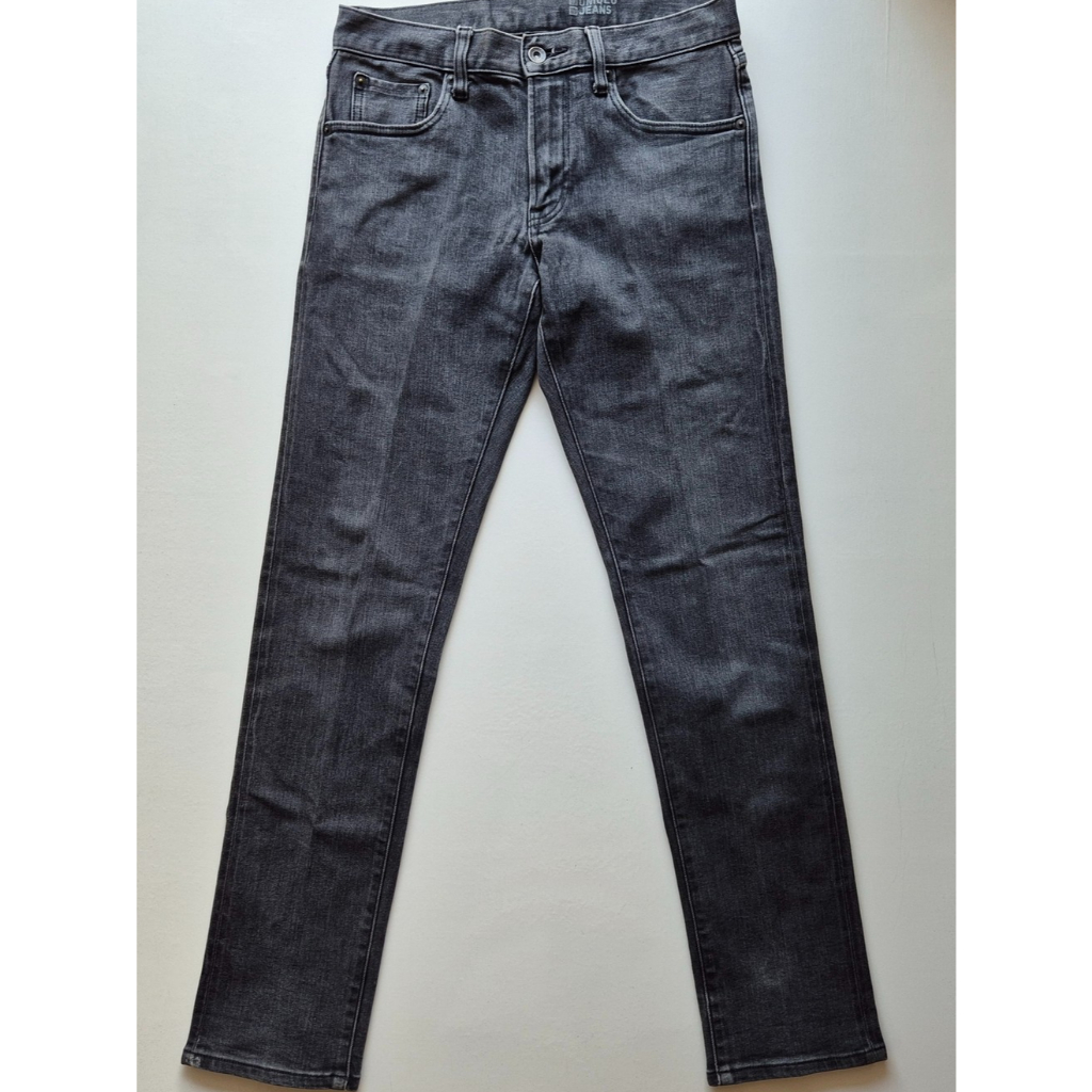 UNIQLO Jeans Stretch Selvedge Slim Fit Black Wash Celana Panjang Denim Pria Size 28