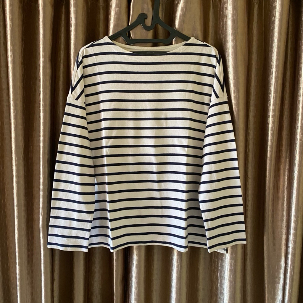 [PRELOVED] Kaos Stripe Uniqlo size XL