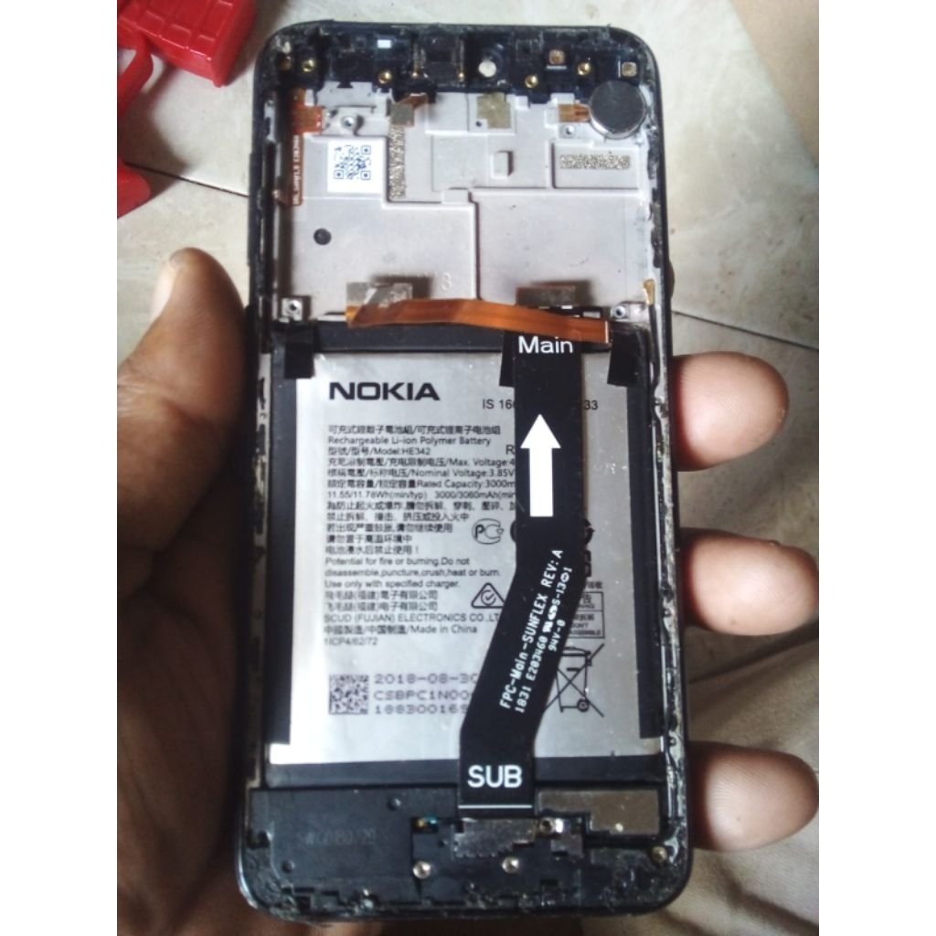lcd dan baterai nokia 6.1 ori lcd ada tompel sedikit
