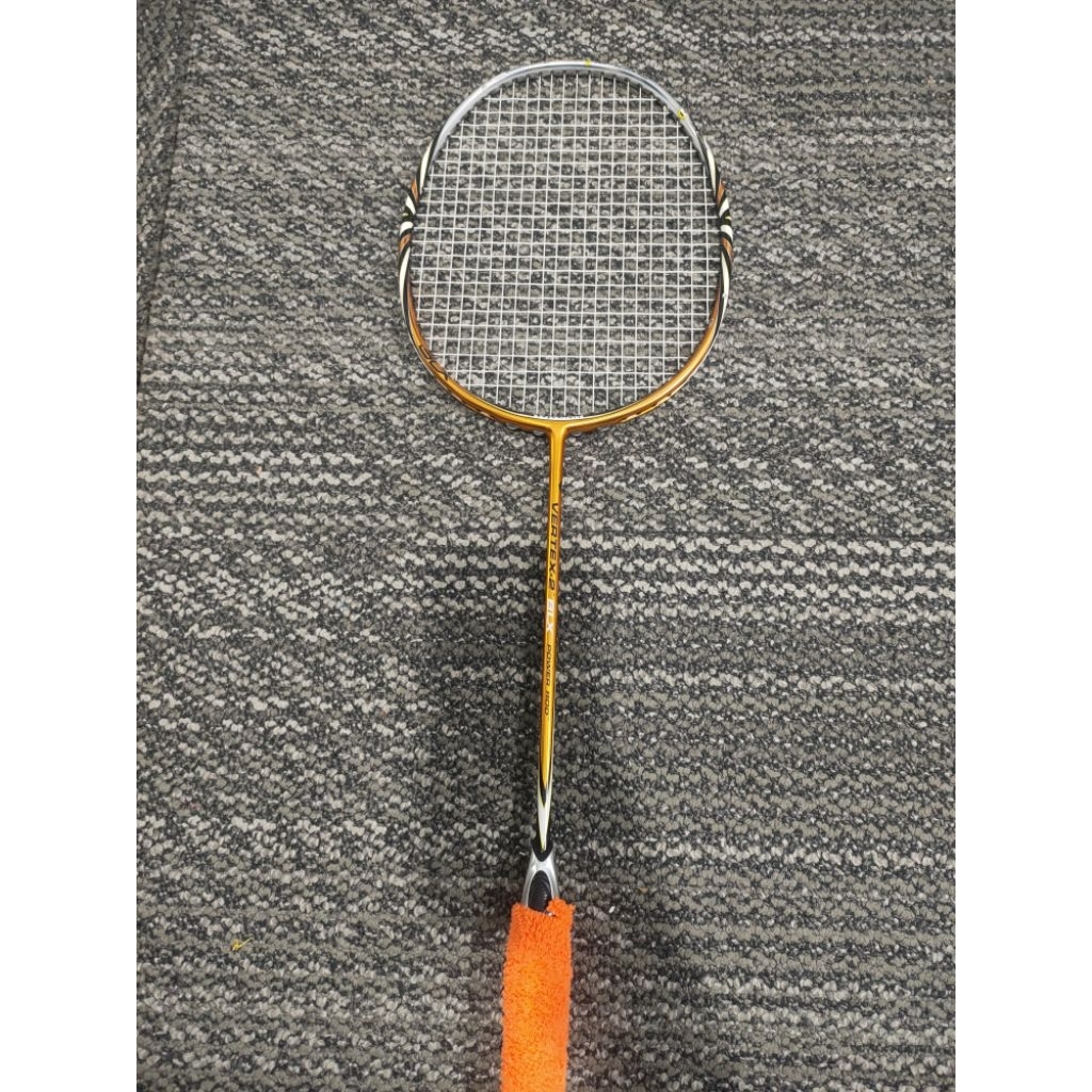 raket badminton Wilson BLX