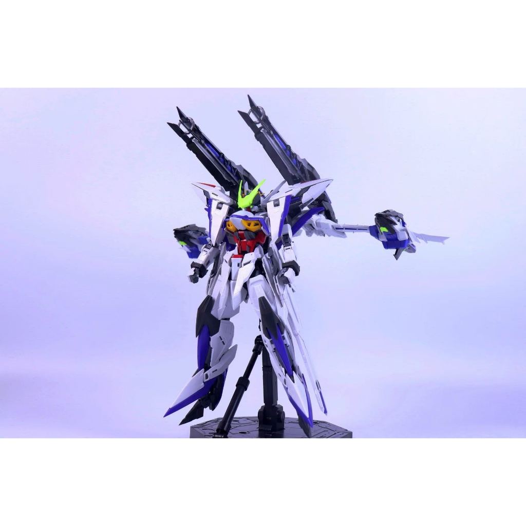 Daban Model 6660 MG 1/100 Eclipe Raijin Striker Model Kit