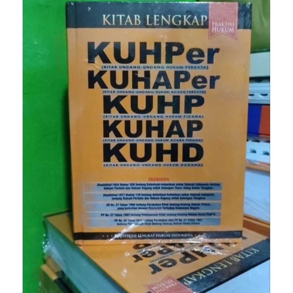 Buku Kitab Lengkap KUHPer KUHAPer KUHP KUHAP KUHD