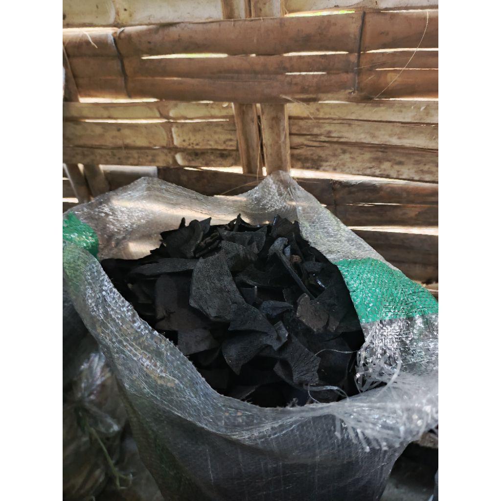 Arang batok kelapa kering kemasan 1kg