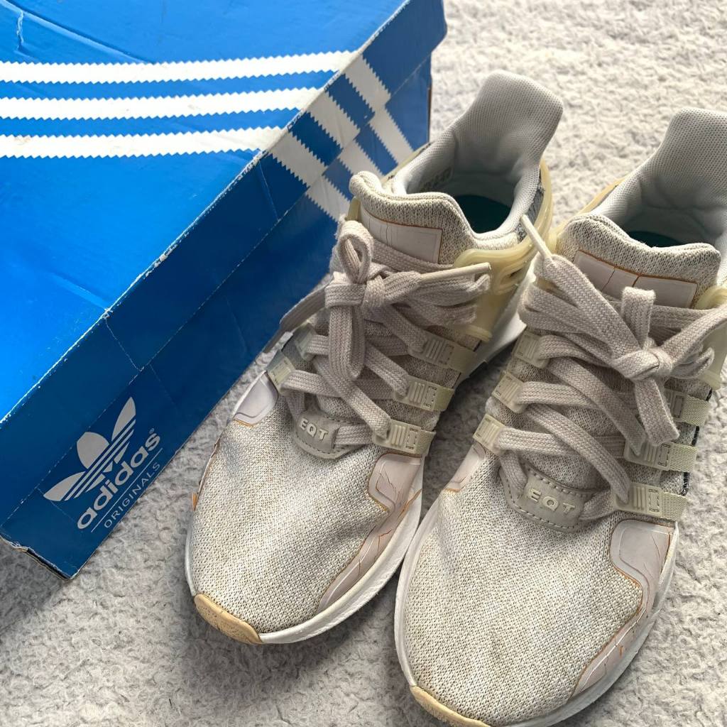 Preloved Sepatu ORI Adidas EQT US6.5/38