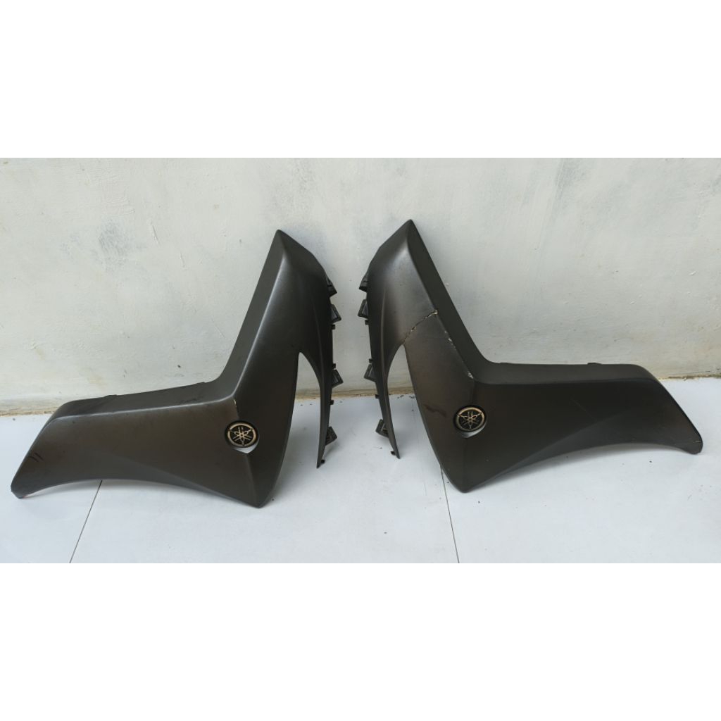 Legshild body samping depan 1Set yamaha Lexi 125 Original