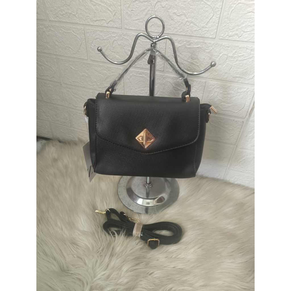 Tas selempang zara