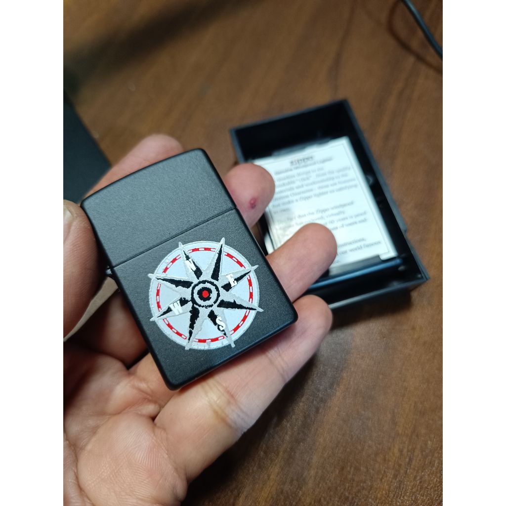 Zippo MRBL Compass NOS 1998 Romawi XIV