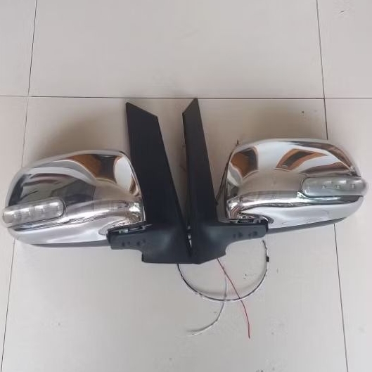 Spion INNOVA 2007 - 2012 Retrack Original