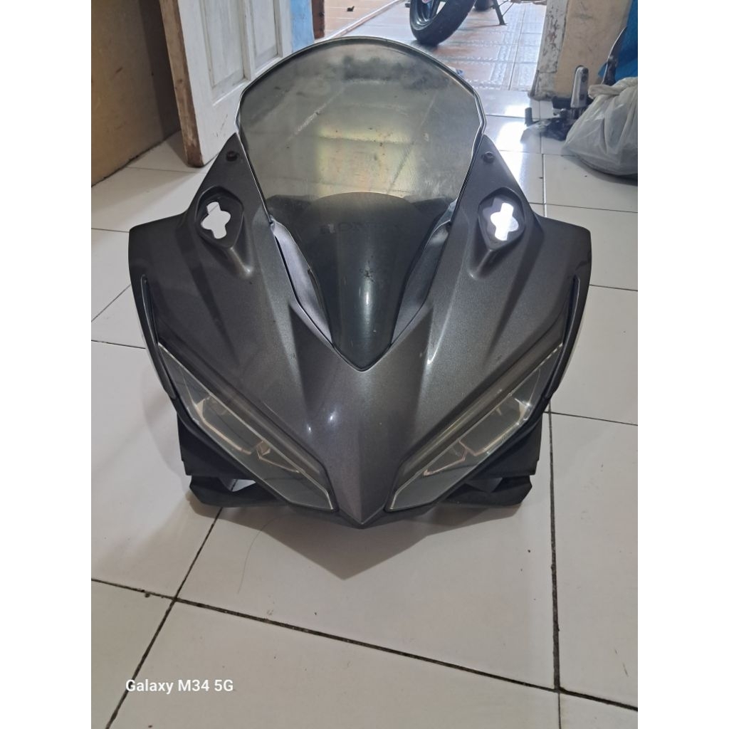 Headlamp atau kepala set batok CBR150R Facelift K45N / K45G set speedometer