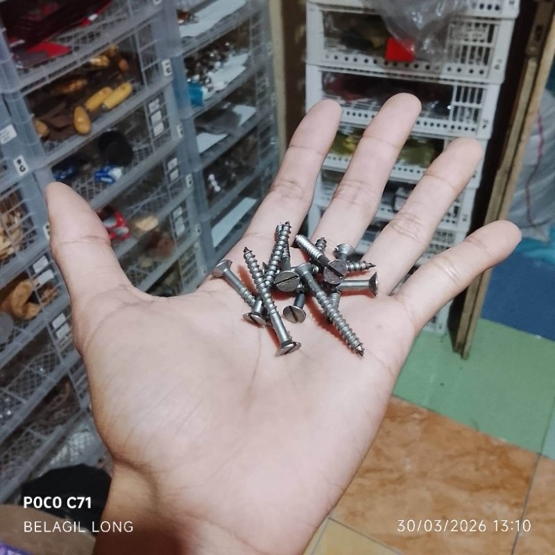 (ALENG 12) PAKET ISI 50 SEKRUP HITAM 1,5INCH