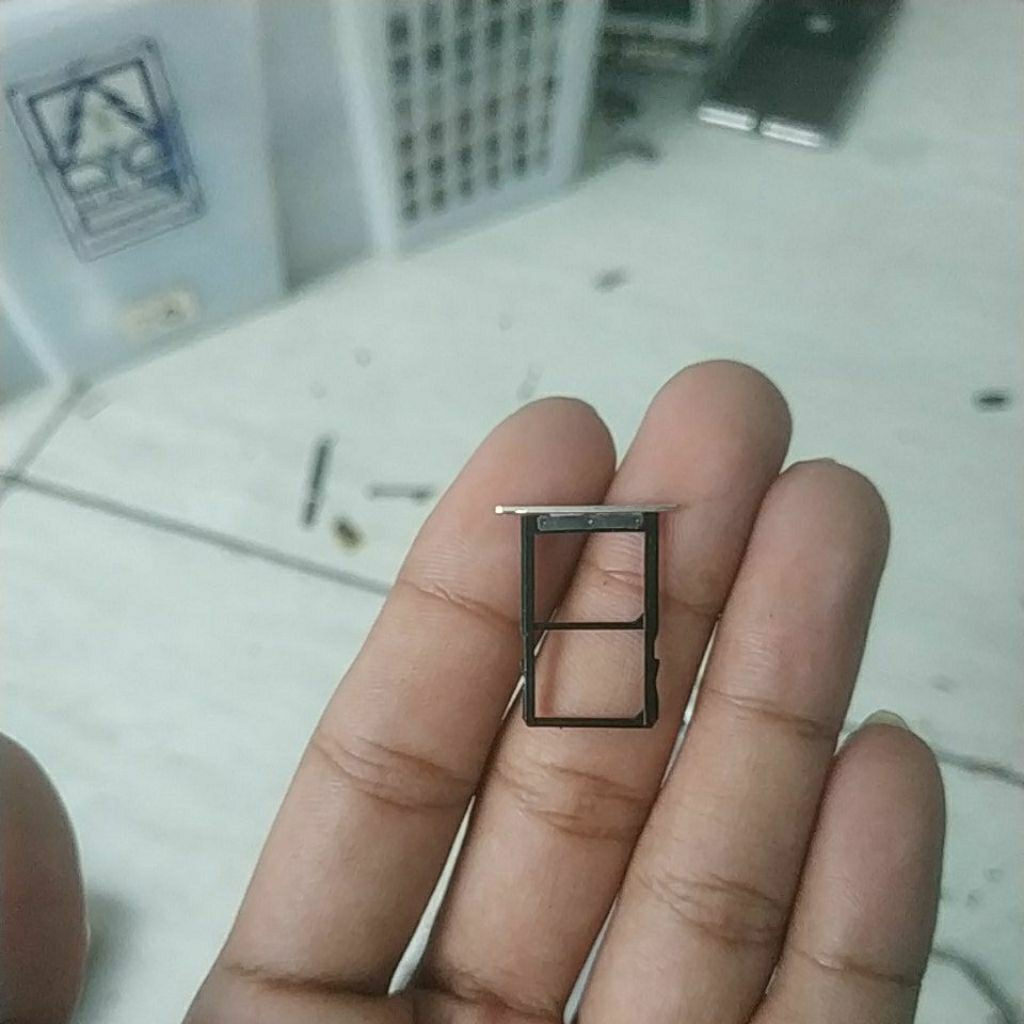 simtray bekas mi 5c