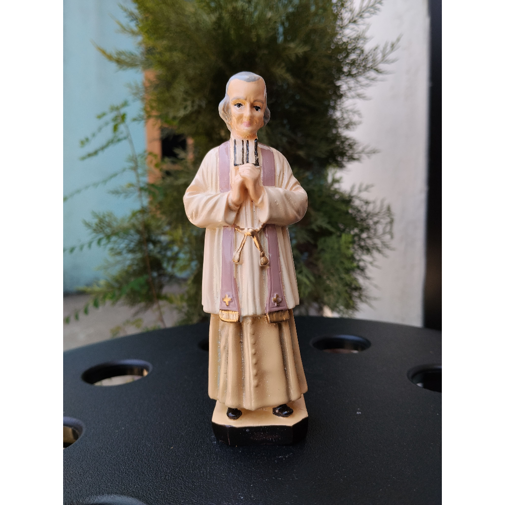 Patung Santo Yohanes Maria Vianney.12cm