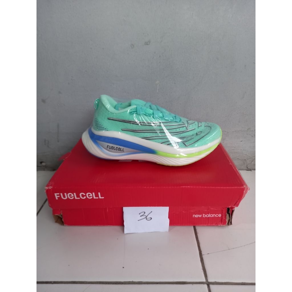 New Balance FUELCELL SC ELITE V3 - Ringan, Lentur, Nyaman