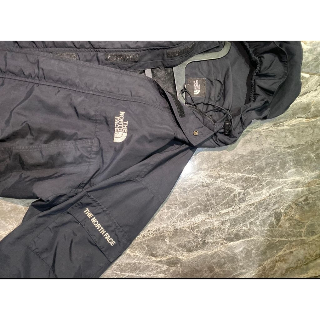 tnf saku samping sz L [minus tag bawah pudar]