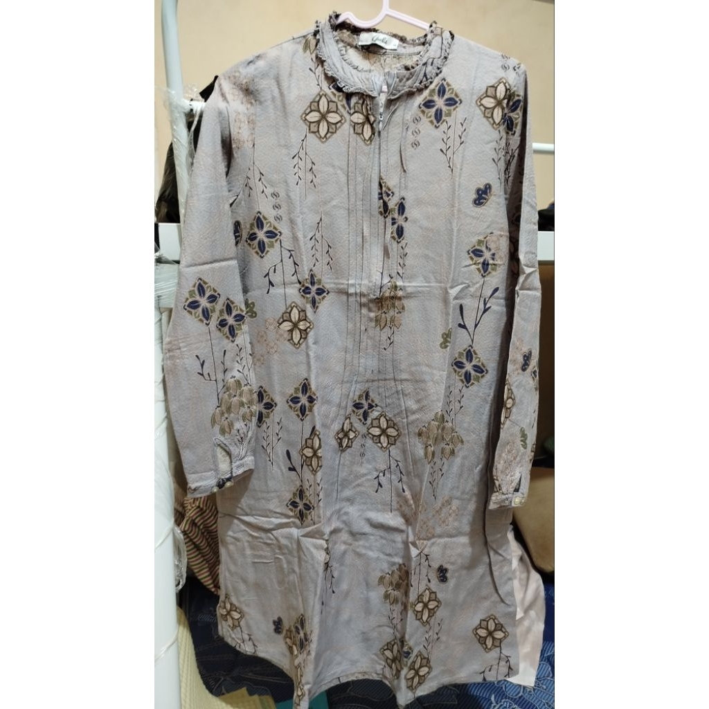 BAJU ATASAN WANITA BRANDED - PRELOVED BLOUSE WANITA MURAH - BAJU BRANDED SECOND MURAH