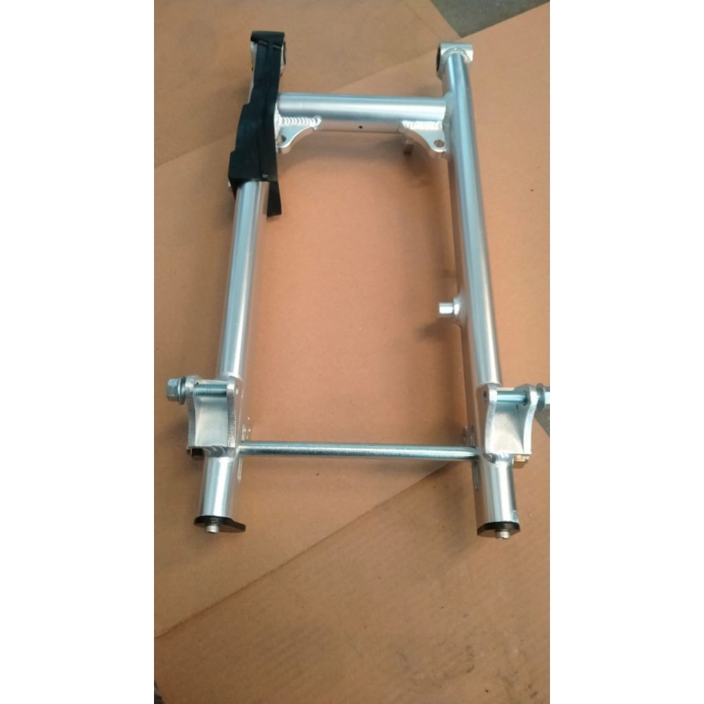 swing arm supertrack supra 125 (double disk)