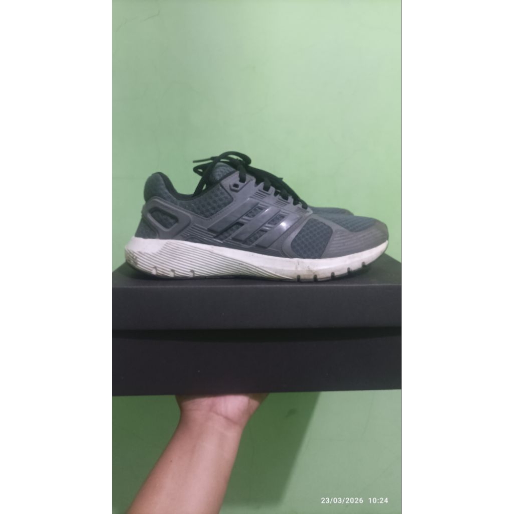 sepatu sneakers Adidas duramo 8 gray and white
