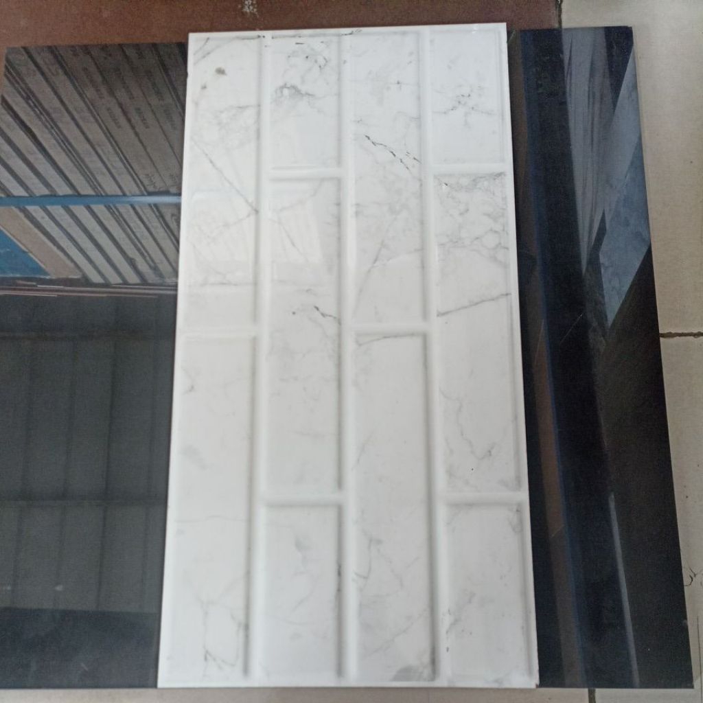 Keramik 30x60 kia carara wt ab