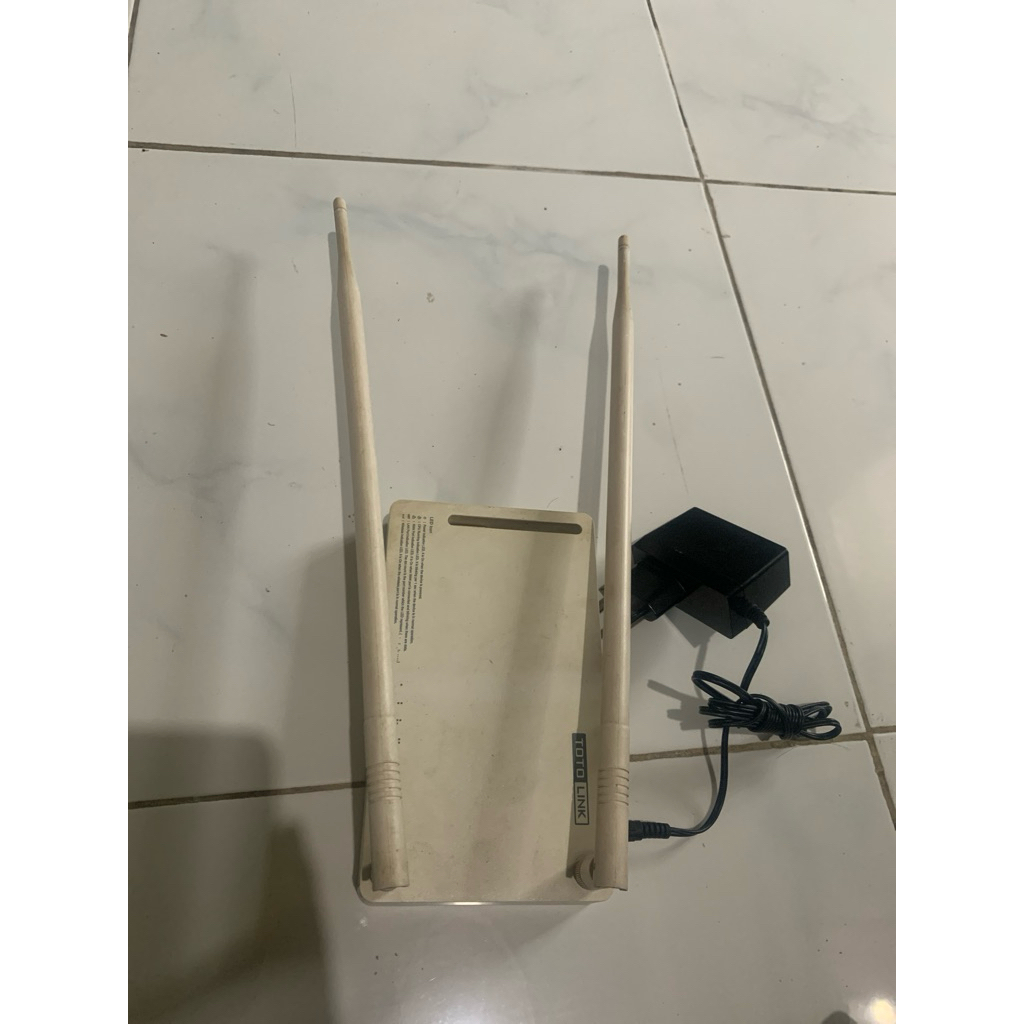 router TOTOLINK N300 RH bekas