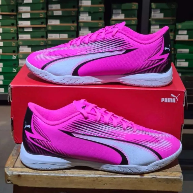 Puma Sepatu Futsal Ultra Play It 107766 01