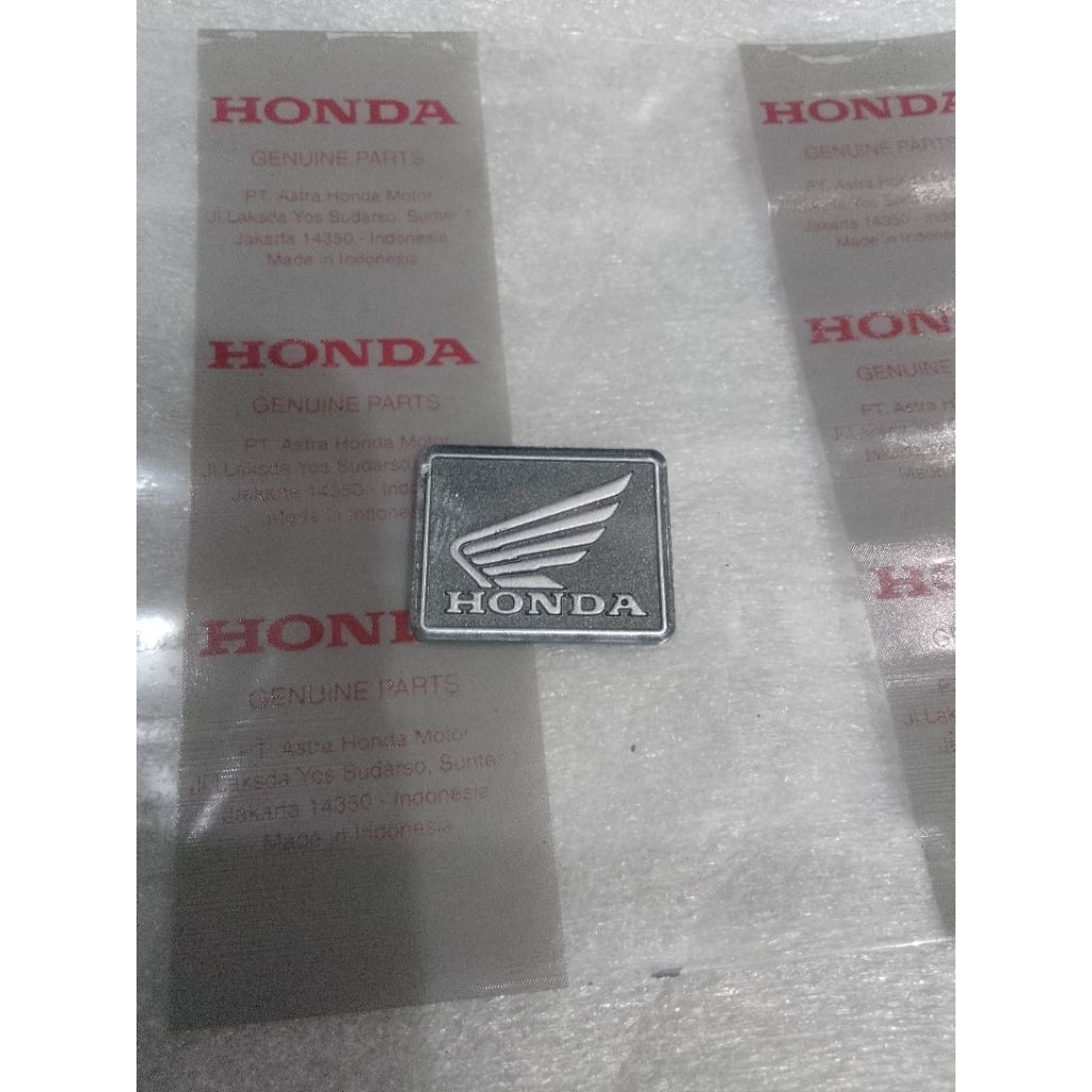 Emblem/logo Honda speedometer beat,scopy,vario,CBR,Verza original