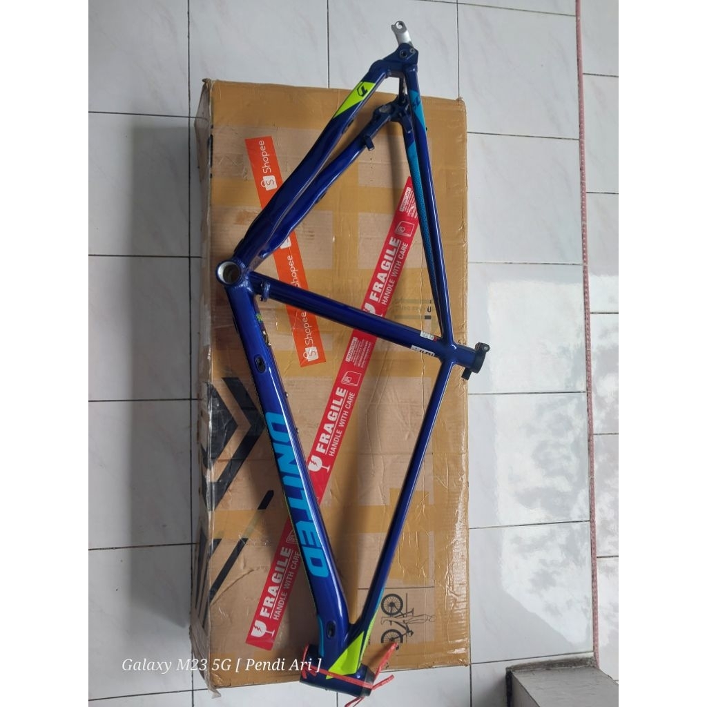 Frame United Clovis 6