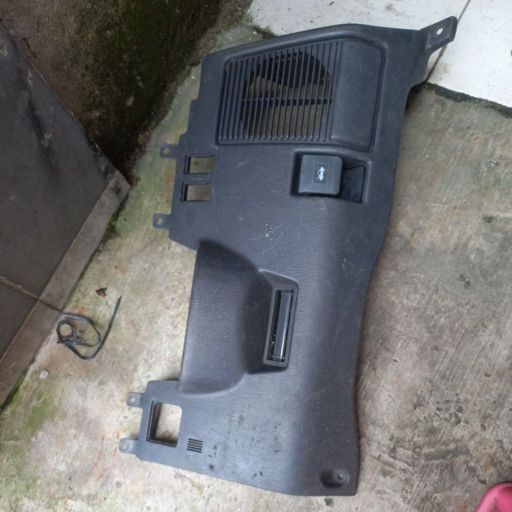 TRIIM konsul tengah /bawah stir Toyota celica St185 1989 sd 1993 Original