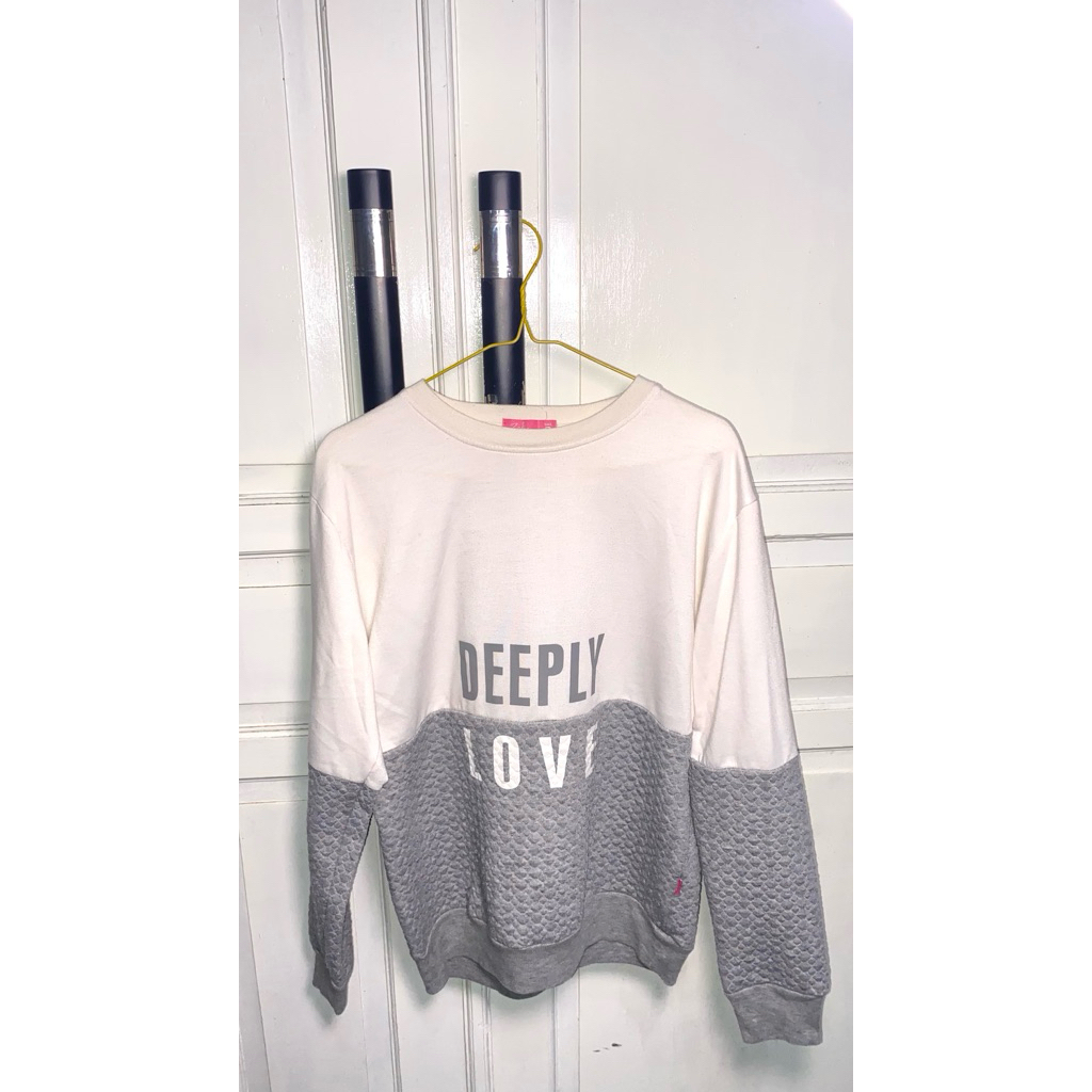Sweater Premium ZELIA Deeply Love
