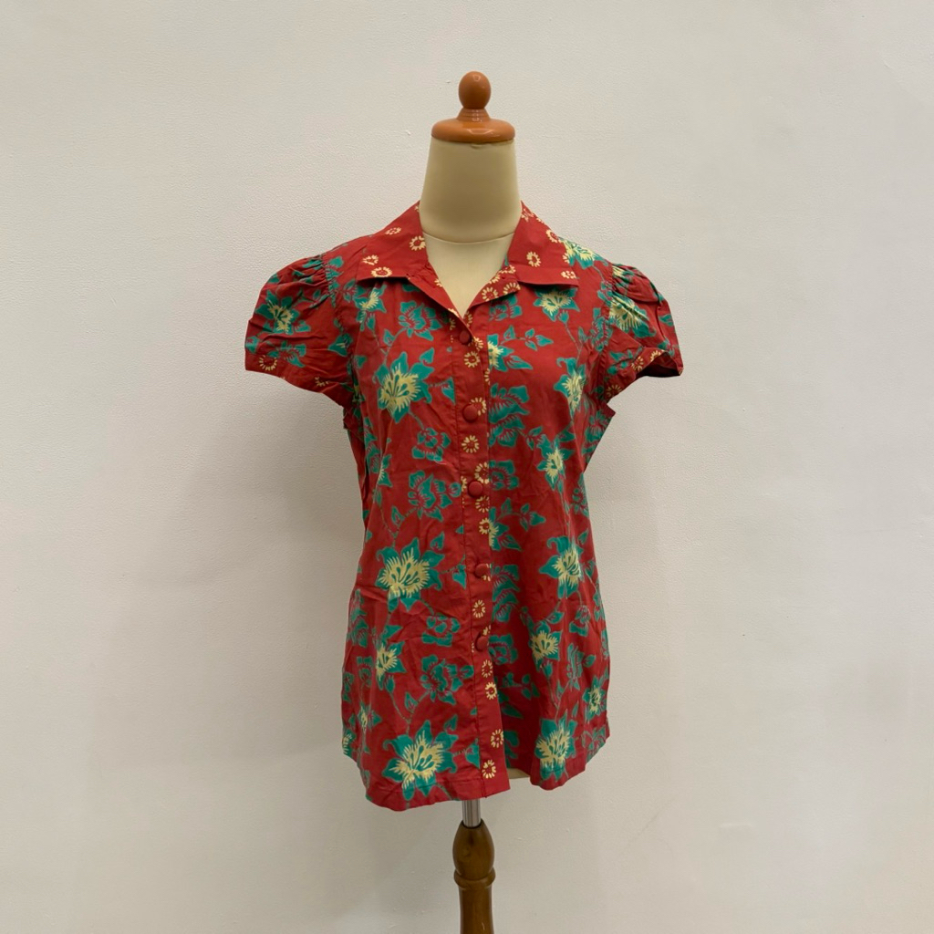 PRELOVED Batik Keris Red Traditional Print Short Sleeve Formal Shirt Kemeja Fashion Wanita